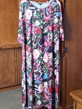 Boho Inner Beauty Mixed Media Floral Animal Print Maxi Dress 1X Cut Out Neck